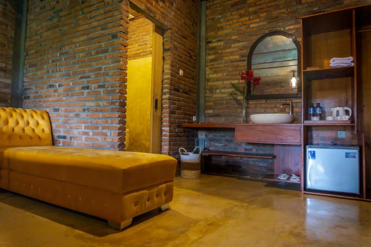 Gopalan Borobudur Hotel Magelang Exterior photo